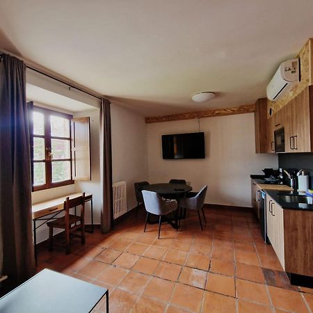 Hotel Y Albergue Real Fabrica De Ezcaray Esterno foto
